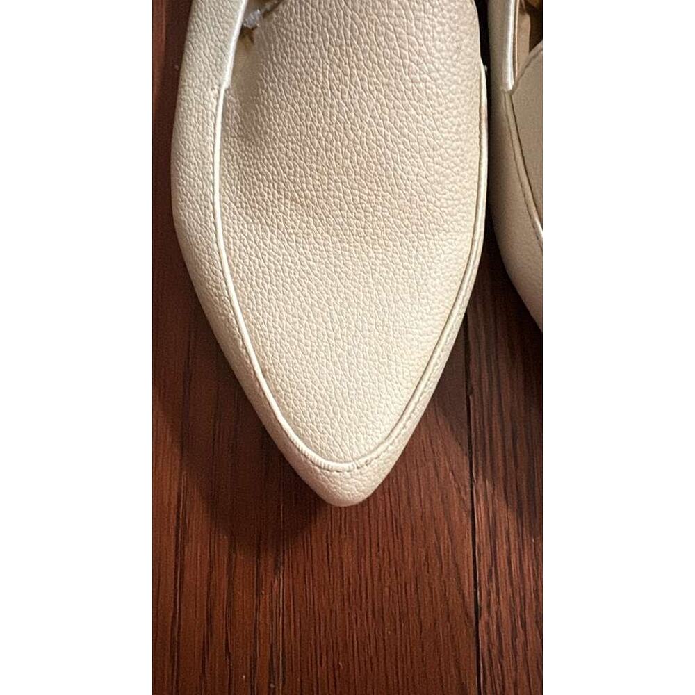 Banana Republic Cream Faux Leather Pointed Toe Flats - Size 9 - Picture 4 of 5